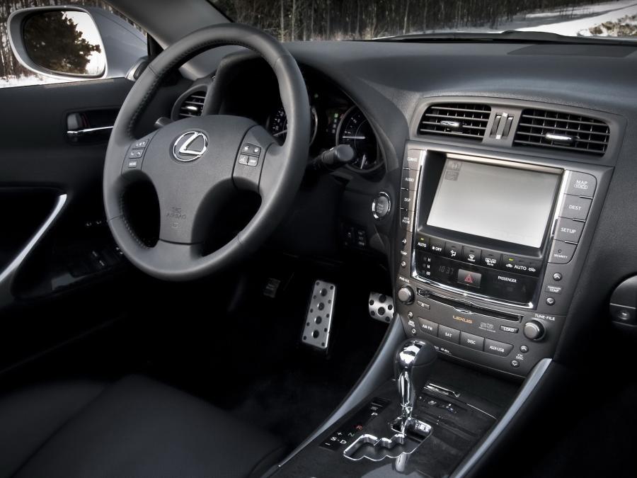  Lexus IS350C 2008 года  (фото 11 из 108)